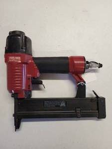 lot 34 image: Northern Industrial Tools 18 gauge Crown Nailer
