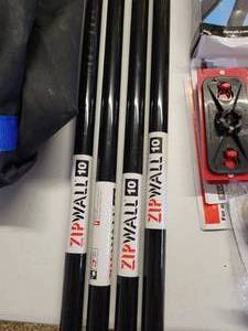 lot 52 image: Zipwall 10 System