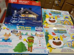 LED Spiral Tree Set and 3 Advent Ca...