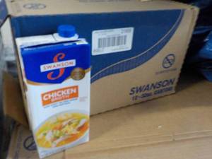 Case of 12 - 32oz Swanson Chicken B...