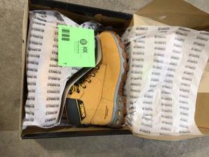 Mens Halogen 6 in. Work Boots - Soft Toe - Wheat Size 10.5(M) by DEWALT Customer Returns See Pictures