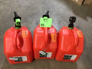 Lot of 5 Gal. Smart Control Gas Can by Scepter See Pictures