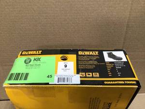 Mens Halogen 6 Work Boots - Steel Toe - Black Full Grain Size 9(M) by DEWALT   Customer Returns See Pictures