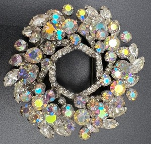lot 42 image: Vintage Aurora Borealis Rhinestone Brooch Pin and more Sparkle