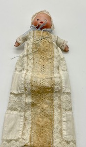 lot 68 image: Vintage German Doll