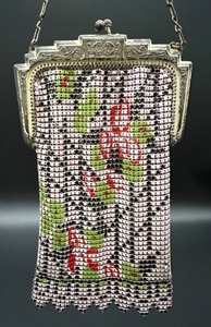 lot 96 image: Vintage Art Deco Whiting & Davis Mesh Purse Handbag in Pinks with Flowers