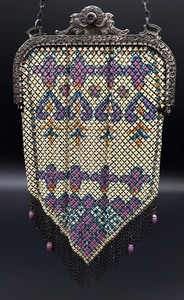 lot 117 image: Vintage Art Deco Mesh Bag Purse in Ivory, Pink & Purple