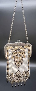 lot 137 image: Vintage Mandalian Mfg. Co. Mesh Bag Purse in Ivory & Browns