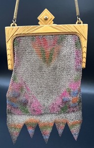 lot 218 image: Vintage Art Deco Whiting & Davis Mesh Purse Handbag in Gold and Pinks