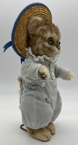 lot 3 image: R. John Wright Beatrix Potter Collection - Tom Kitten