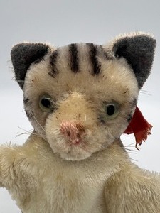 lot 85 image: Vintage Steiff Mohair Kitten Cat Hand Puppet