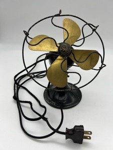 lot 193 image: Vintage Coca-Cola Tray and GE Fan