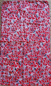 lot 242 image: Vintage Flour Sack - Red with Barnyard Scene