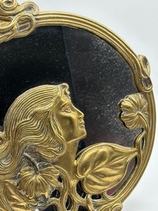 lot 21 image: Vintage Art Nouveau Round Brass Mirror