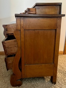 lot 222 image: Vintage Toy Childs Doll Wood Dresser with Hankie Drawers