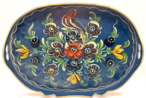 lot 226 image: Vintage Beauties in Blue