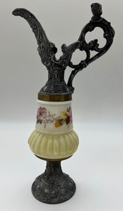 lot 149 image: Vintage Decor - Art Nouveau Ewer, China & Art