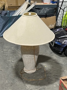 lot 62 image: Lamp
