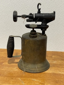 lot 15 image: Vintage Blow Torch