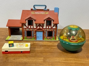 lot 16 image: Vintage Fisher Price Toys