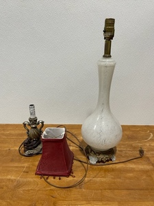 lot 24 image: Vintage Lamps