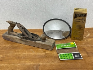 lot 39 image: Vintage Items