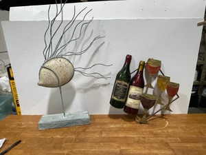 lot 44 image: Metal Decor