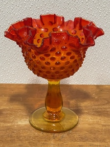 lot 50 image: Fenton Glassware