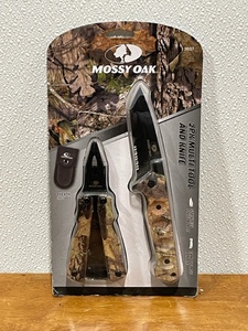 lot 68 image: Mossy Oak Knife and Multitool