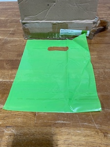 lot 90 image: Merchandise Bags