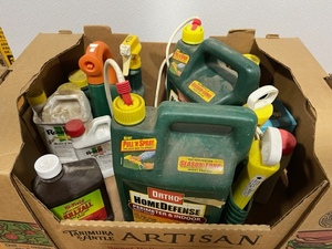lot 107 image: Assorted Weed and Bug Killer