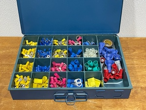 lot 116 image: Electrical Connector Kit