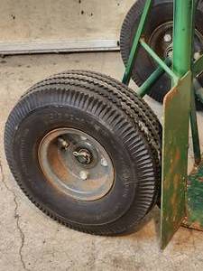 lot 95 image: Green Two-Wheeler Hand Truck
