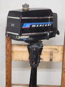 lot 40 image: Mercury Outboard Motor