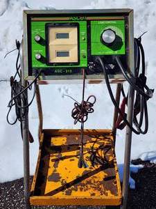 lot 20 image: Vintage Automotive Diagnostic Machine