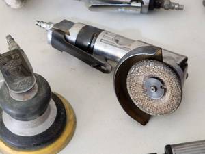lot 65 image: (5) Assorted Air Tools