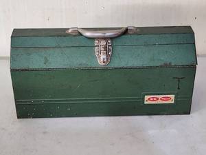 lot 58 image: Toolbox sold with Contents