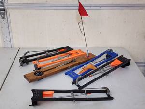 lot 83 image: Assorted Ice Fishing Accessories