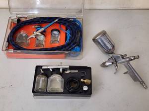 lot 141 image: Mini Air Brush Kits