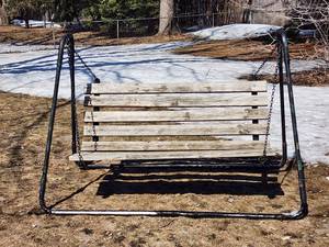 lot 181 image: Swinging Yard Bench