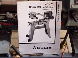 lot 11 image: Delta 4 x 6 Horizontal Shop Band Saw