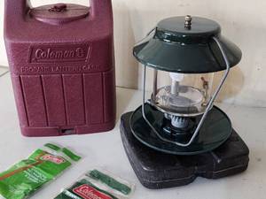 lot 188 image: Coleman Lantern with Accessories