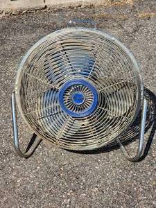 lot 195 image: Garage Floor Fan