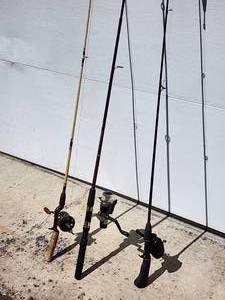 lot 171 image: (3) Assorted Fishing Poles with Reels
