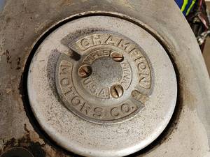 lot 32 image: Vintage Outboard Motor