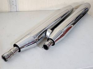 lot 222 image: Chrome Tailpipes