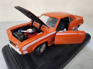 lot 215 image: Die Cast 1969 Camaro