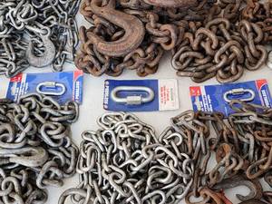 lot 243 image: Assorted Chains