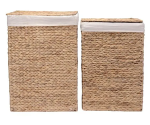 lot 143 image: Villacera 83-DEC7028 Portable Handmade Wicker Laundry Hampers with Lid - Set of 2 (OPEN BOX)