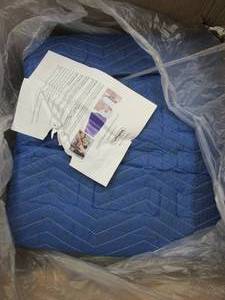 lot 188 image: Stalwart Oversized Dual Layer Padded Moving Blanket Set (12-Pack) (OPEN BOX)